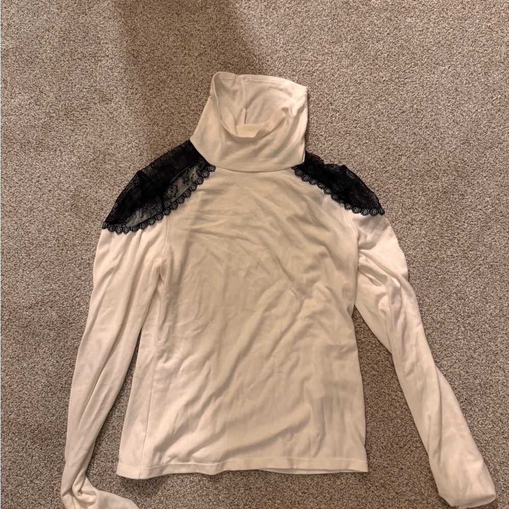 Alice + Olivia Off-White Top with Black Lace